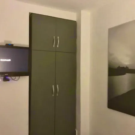 Cozy Haven In The Popular Area In The City!!! Apartment *